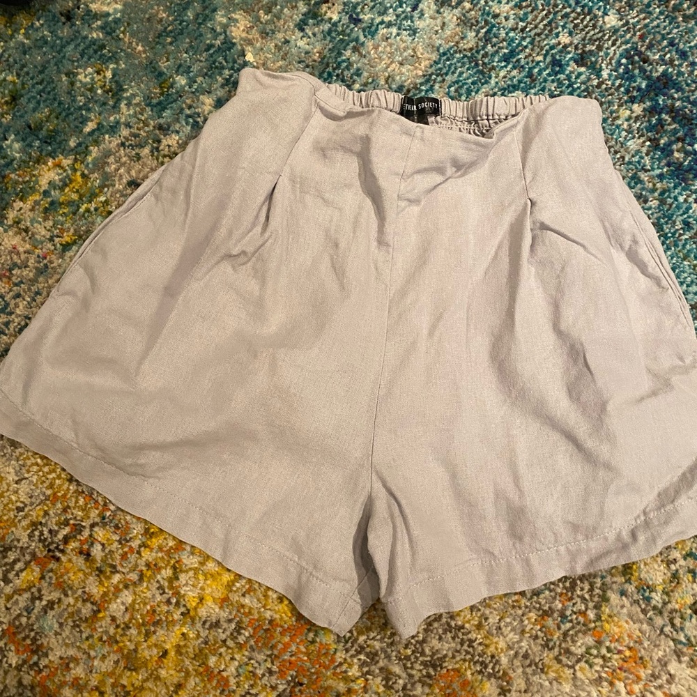 H&M Women's High Waist Gray Shorts